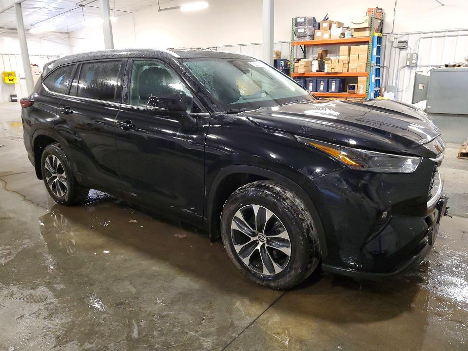 2024 Toyota Highlander VIN 5TDKDRBH8RS557897 COPART salvage auction — FRONT END, Mn - Cert Of Title-Salvage, sold $15,600 on 2026-07-06 (photo 4)