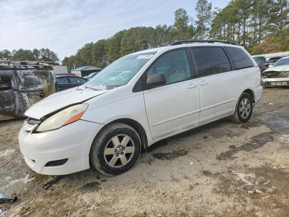 2008 Toyota Sienna VIN 5TDZK23C28S221787 COPART salvage auction — FRONT END, De - Salvage Certificate, sold $900 on 2026-07-28 (photo 1)