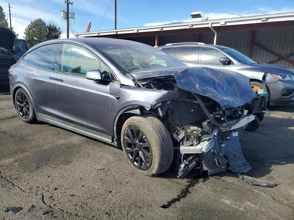 2023 Tesla Model x VIN 7SAXCBE53PF416192 COPART salvage auction — FRONT END, Co - Public - Salvage Title, sold $14,500 on 2026-08-20 (photo 4)