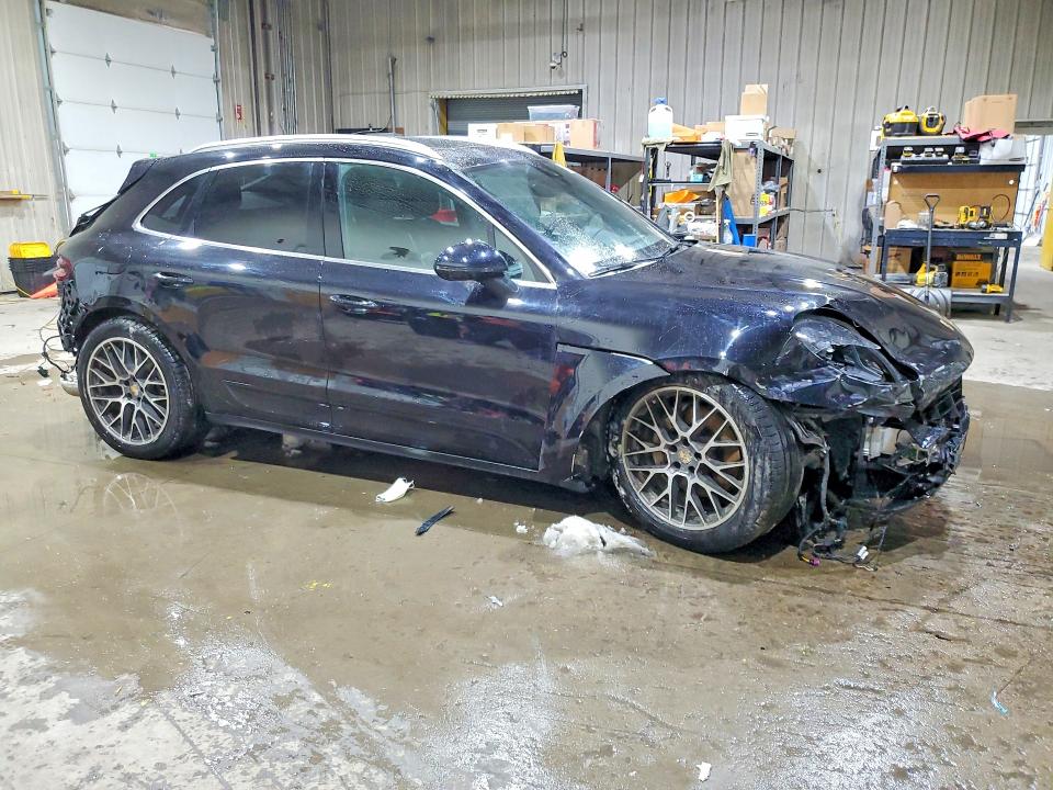 2018 Porsche Macan VIN WP1AB2A56JLB32649 COPART salvage auction — REAR END, Nh - Cert Of Title-Salvage, sold $6,600 on 2026-08-18 (photo 4)