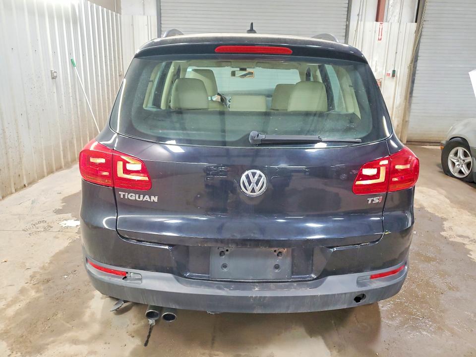 2017 Volkswagen Tiguan VIN WVGAV7AX8HK005128 COPART salvage auction — FRONT END, Il - Salvage Certificate, sold $1,100 on 2026-07-07 (photo 6)