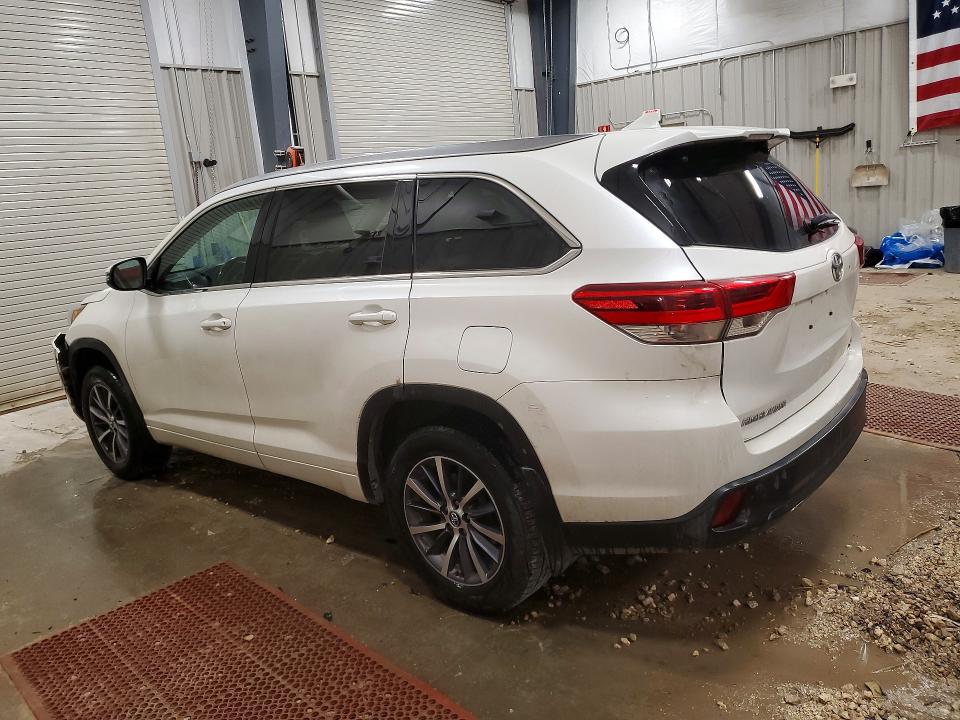 2017 Toyota Highlander VIN 5TDJZRFH9HS356838 COPART salvage auction — FRONT END, Wy - Certificate Of Title, sold $200 on 2026-07-15 (photo 2)