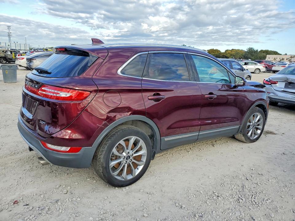 2017 Lincoln Mkc VIN 5LMCJ2C98HUL32796 COPART salvage auction — FRONT END, Fl - Cert Of Title Slvg Rebuildable, sold $2,950 on 2026-07-14 (photo 3)