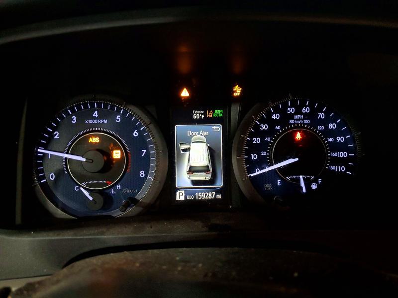 2018 Toyota Sienna VIN 5TDDZ3DC0JS203837 COPART salvage auction — REAR END, MN - CERT OF TITLE-SALVAGE, sold $4,300 on 2026-07-28 (photo 9)