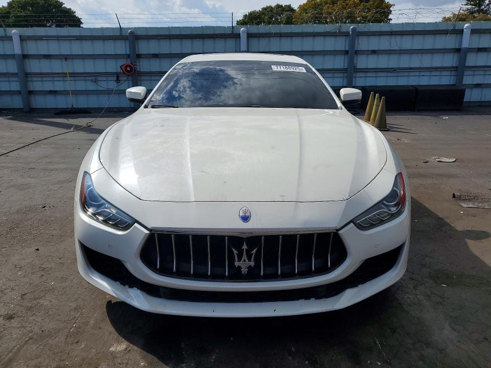 2018 Maserati Ghibli VIN ZAM57YTA3J1293095 COPART salvage auction — WATER/FLOOD, Fl - Cert Of Title-Slvg Rebld Flood, sold $3,500 on 2026-07-29 (photo 5)