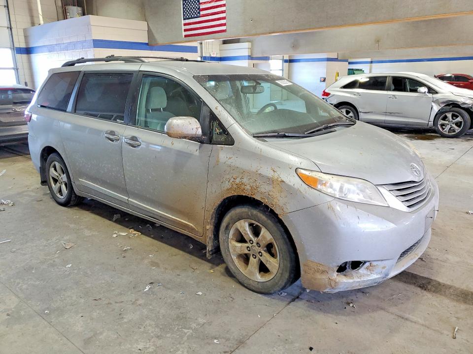 2015 Toyota Sienna VIN 5TDKK3DC5FS680721 COPART salvage auction — UNDERCARRIAGE, Va - Cert Of Title - Salvage, sold $1,600 on 2026-07-02 (photo 4)