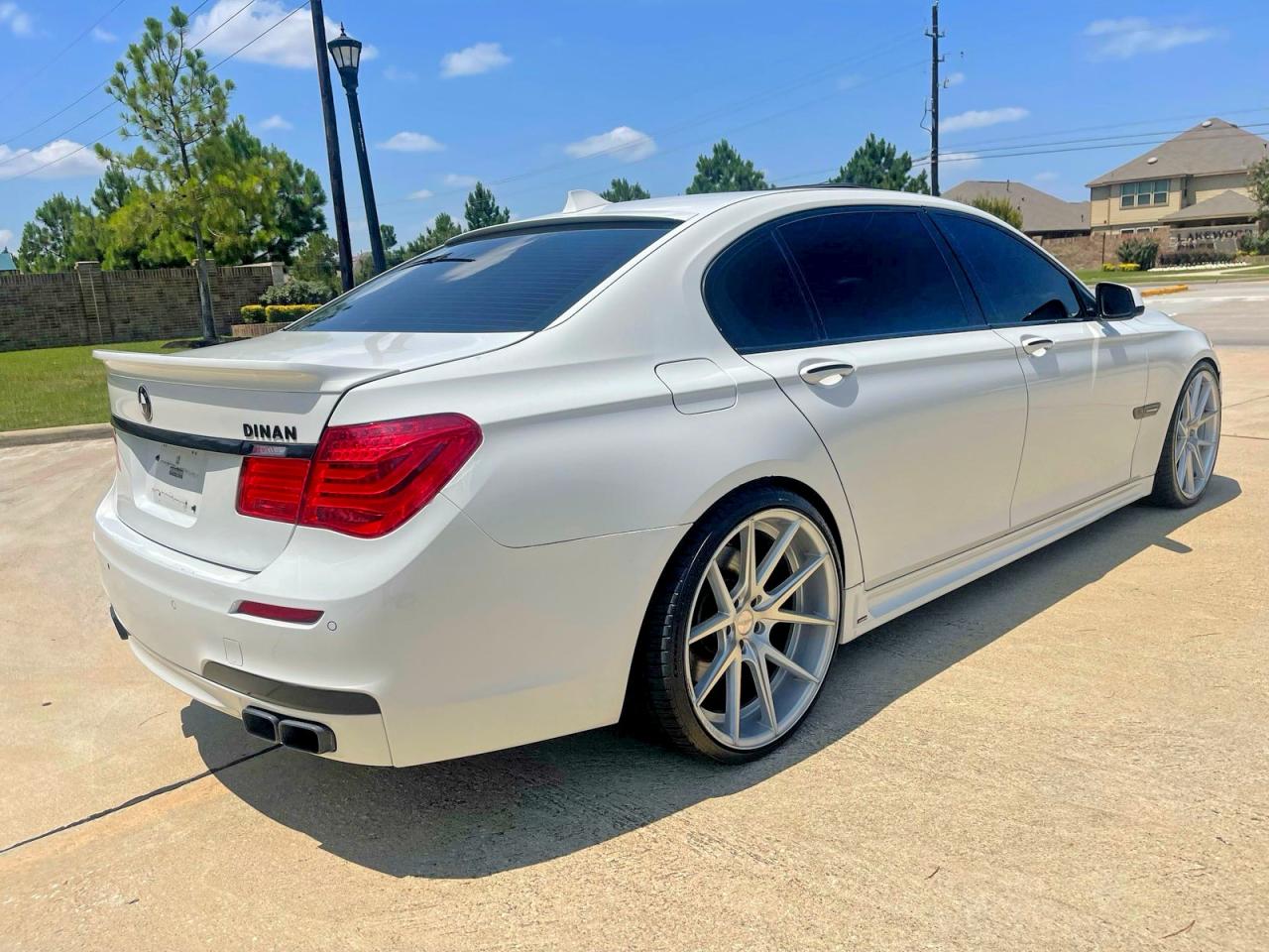 2010 BMW 7er VIN WBAKB8C58ACY64395 COPART salvage auction — Damage History, Ca - Dlr/Dis/Exp Only Salvage Title (P), sold $25,250 on 2026-04-02 (photo 4)