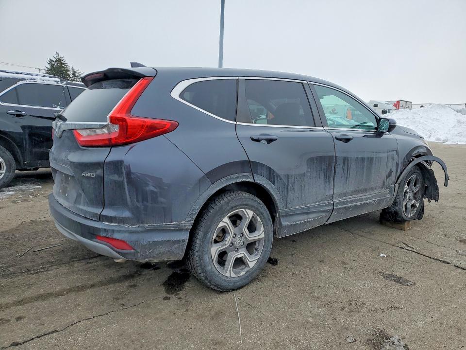 2018 Honda Cr-v VIN 7FARW2H57JE005365 COPART salvage auction — Front End, OH - CERT OF TITLE-SALVAGE, sold $8,600 on 2026-02-20 (photo 3)