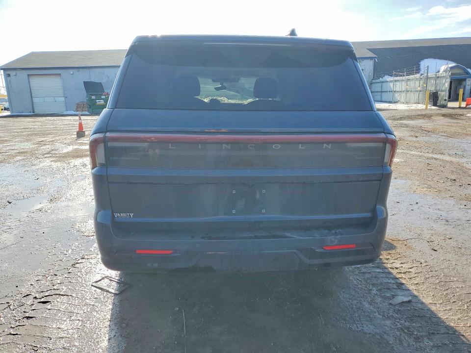 2025 Lincoln Navigator VIN 5LMJJ2LG8SEL11602 COPART salvage auction — FRONT END, Mi - Dealer Only Clean Title, sold $27,250 on 2026-07-29 (photo 6)