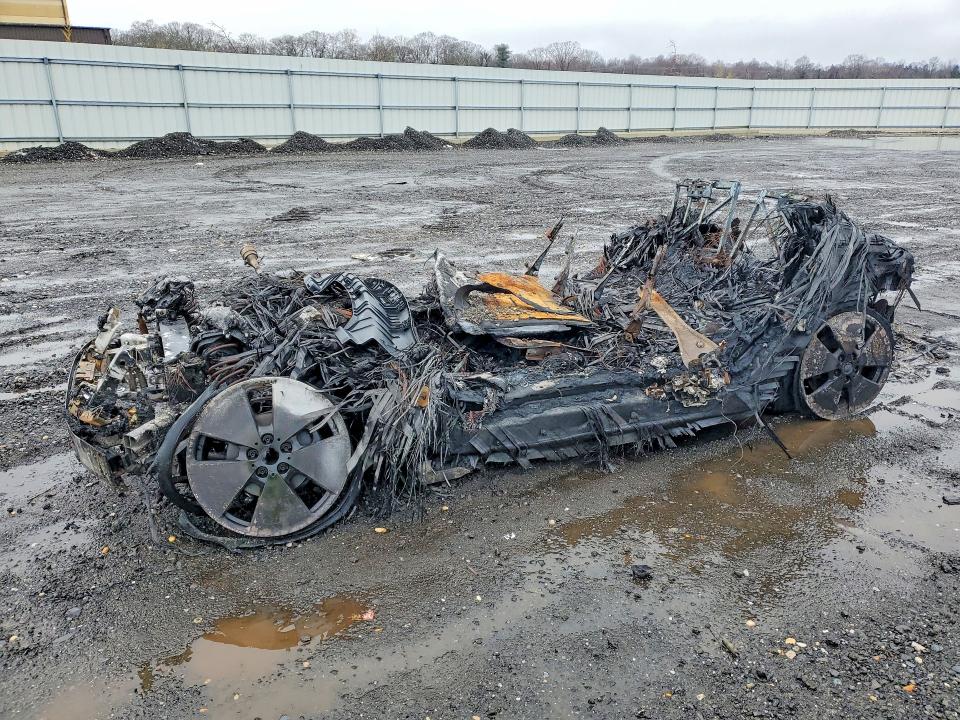 2015 BMW I3 VIN WBY1Z4C58FV501799 COPART salvage auction — BURN, MD - PARTS ONLY-NO TITLE LETTER, sold $200 on 2026-07-10 (photo 1)