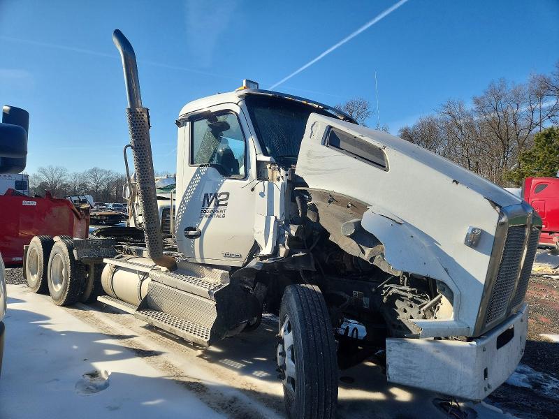 2020 Kenworth T880 VIN 1XKZDP9X8LJ424548 COPART salvage auction — FRONT END, AR - CERTIFICATE OF TITLE, sold $11,200 on 2026-07-07 (photo 9)