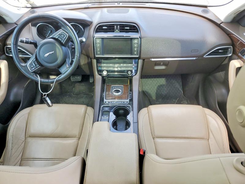 2017 Jaguar F-pace VIN SADCK2BV2HA894931 COPART salvage auction — MECHANICAL, Tx - Certificate Of Title, sold $4,900 on 2026-07-09 (photo 8)