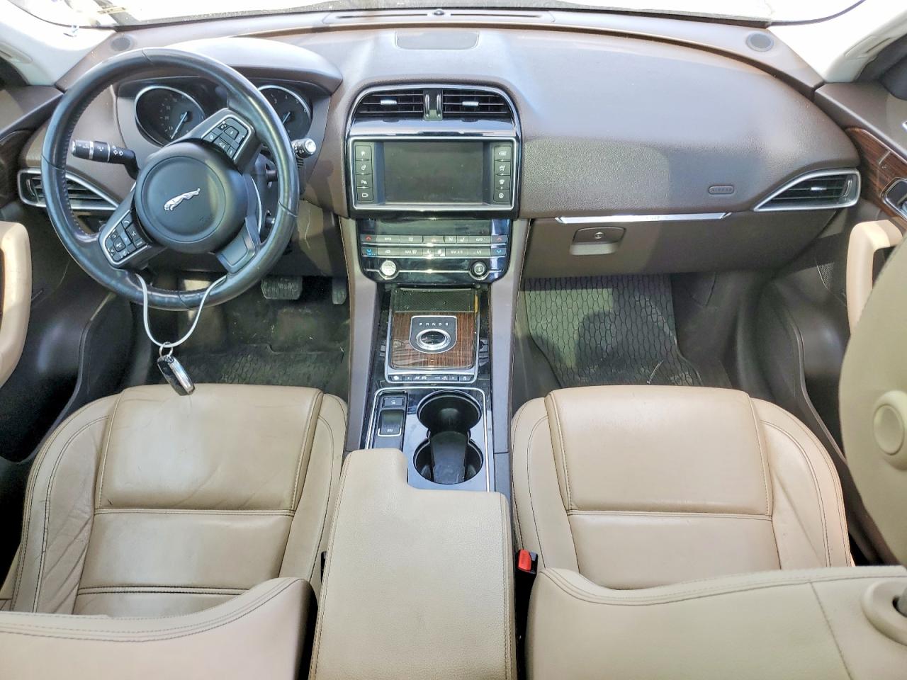 2017 Jaguar F-pace VIN SADCK2BV2HA894931 COPART salvage auction — Mechanical, TX - CERTIFICATE OF TITLE, sold $3,800 on 2026-09-14 (photo 8)
