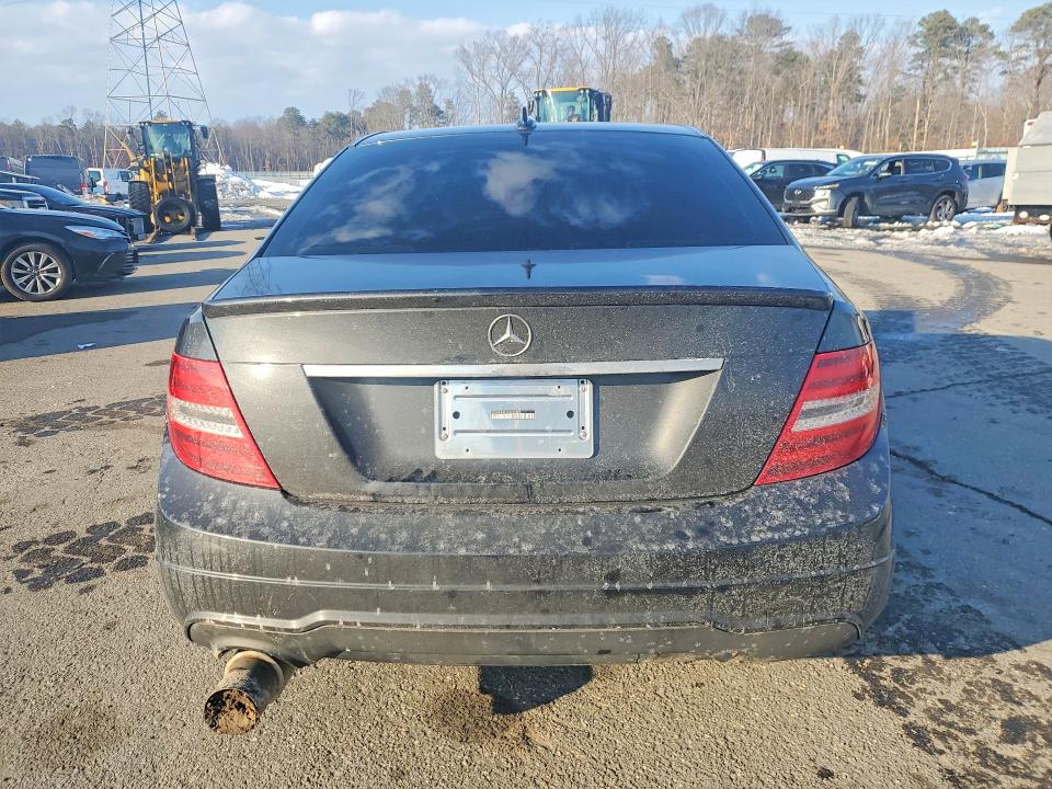2012 Mercedes-benz VIN WDDGF4HB1CA624386 COPART salvage auction — FRONT END, Id - Salvage Certificate Of Title, sold $275 on 2026-07-14 (photo 6)