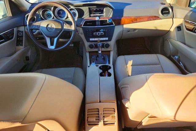 2014 Mercedes-benz C-klasse VIN WDDGF8AB2EA913135 COPART salvage auction — FRONT END, Il - Salvage Certificate, sold $600 on 2026-08-03 (photo 8)