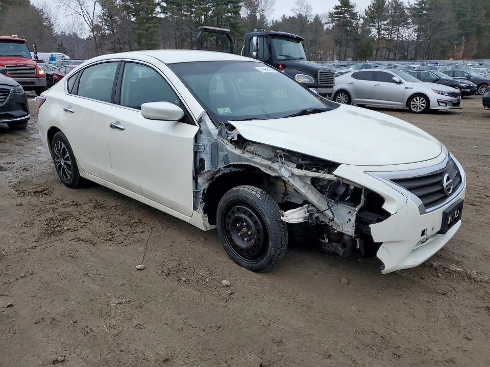 2014 Nissan Altima VIN 1N4AL3AP0EC405716 COPART salvage auction — FRONT END, MA - CERTIFICATE OF TITLE, sold $550 on 2026-07-09 (photo 4)