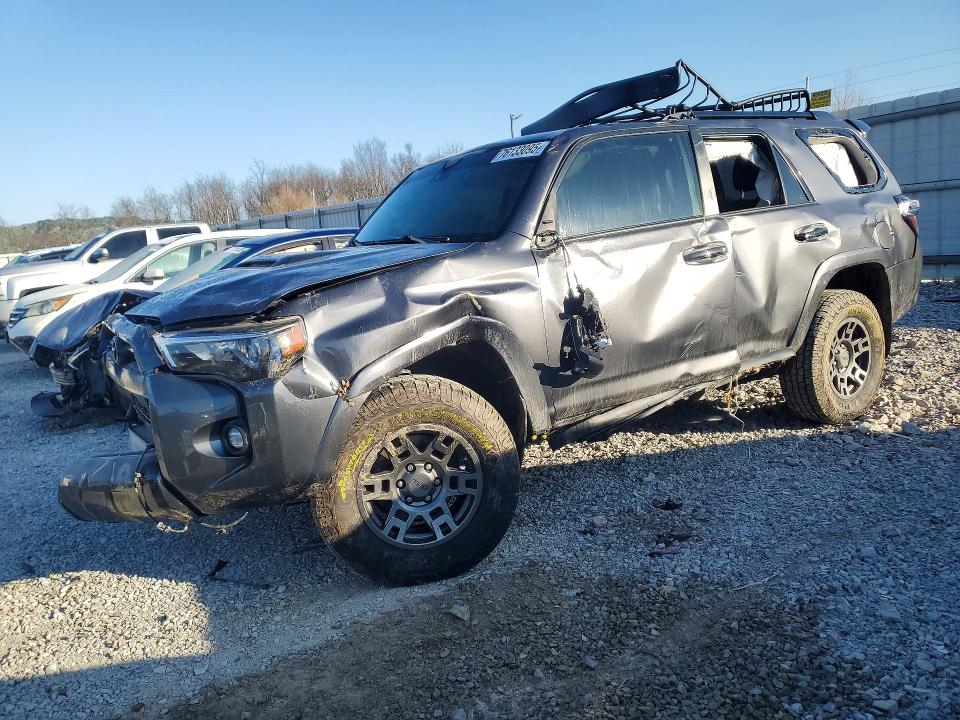 2021 Toyota 4runner VIN JTEHU5JR0M5843766 COPART salvage auction — ROLLOVER, Ky - Cert Of Title-Salvage, sold $7,700 on 2026-07-22 (photo 1)