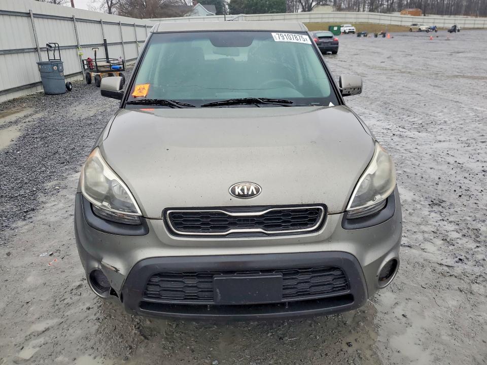 2013 Kia Soul VIN KNDJT2A56D7585746 COPART salvage auction — FRONT END, Fl - Dealer Only Clean Title, sold $375 on 2026-07-29 (photo 5)