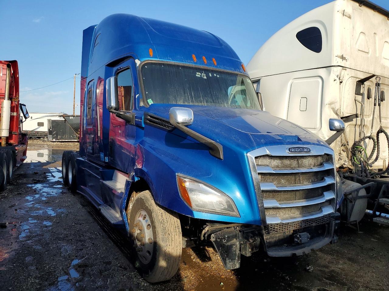 2020 Freigliner Cascadia 126 VIN 3AKJHHDR0LSKC5695 — COPART salvage auction photo