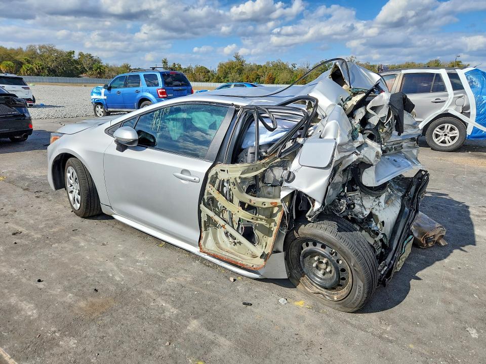 2021 Toyota Corolla VIN 5YFEPMAEXMP156707 COPART salvage auction — REAR END, Fl - Certificate Of Destruction, sold $2,100 on 2026-07-29 (photo 2)