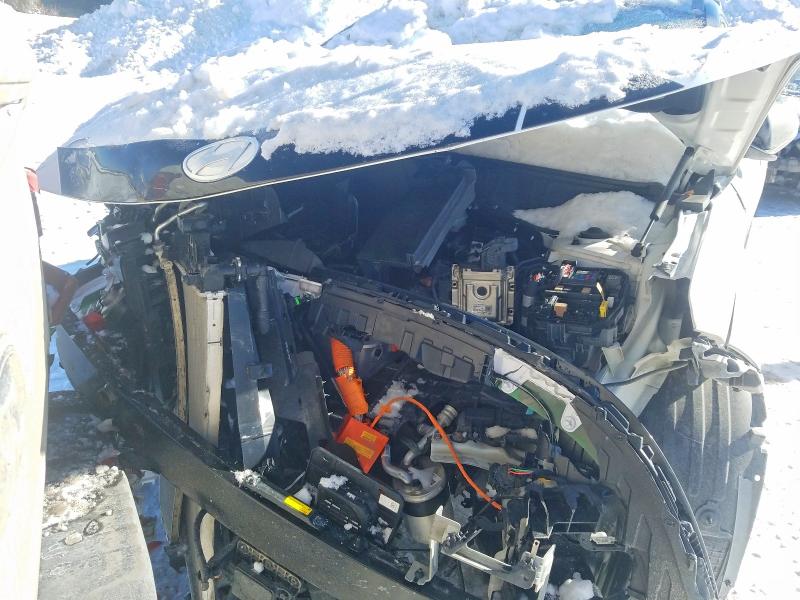 2025 Hyundai Kona VIN KM8HE3A67SU019905 COPART salvage auction — FRONT END, Qc - Gravement Accidente, sold $3,450 on 2026-07-07 (photo 5)