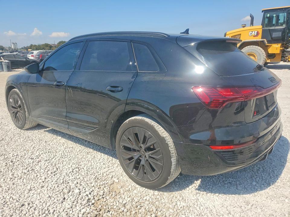 2024 Audi Q8 VIN WA16AAGE5RB017919 COPART salvage auction — REAR END, Other, sold $32,250 on 2026-07-21 (photo 2)