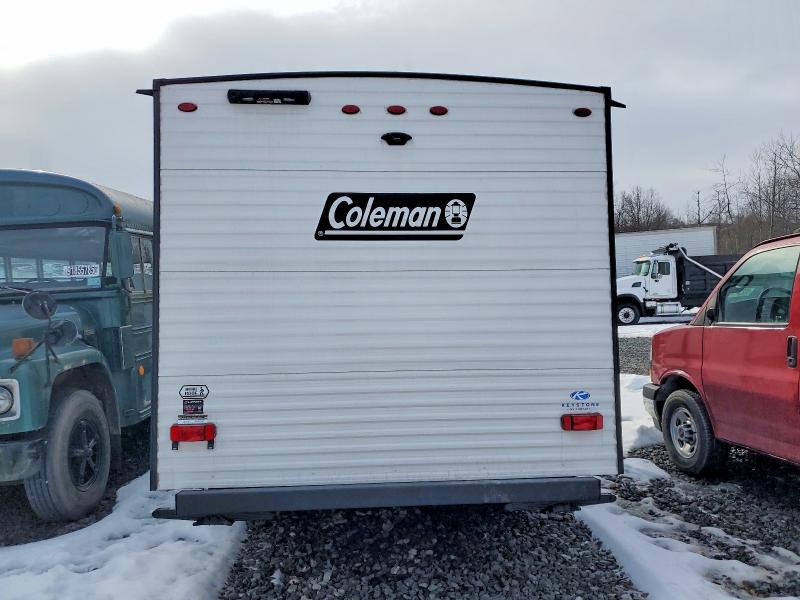 2025 Keystone Trailer VIN 4YDTCMG1XSH935716 COPART salvage auction — ROLLOVER, PA - CERTIFICATE OF SALVAGE, sold $3,700 on 2026-09-09 (photo 9)