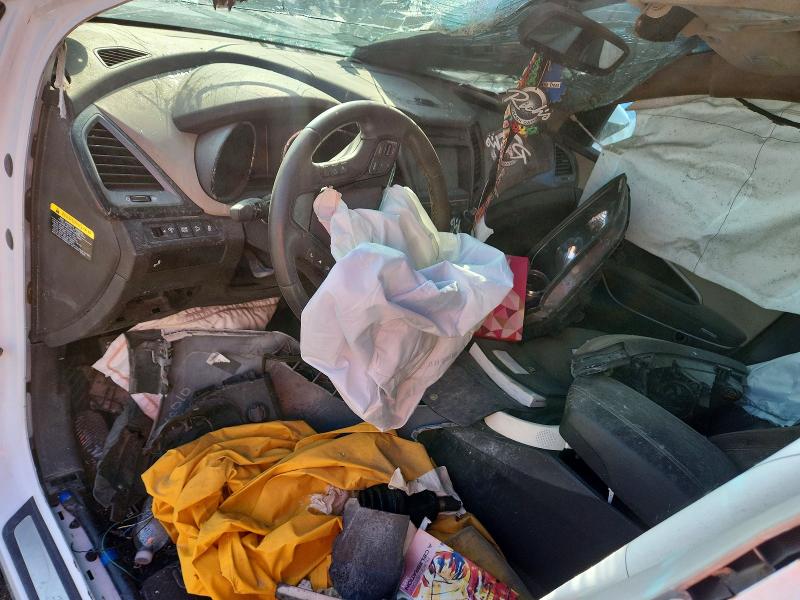 2017 Hyundai Santa fe VIN 5XYZU3LB7HG396010 COPART salvage auction — FRONT END, La - Certificate Of Title, sold $70 on 2026-07-29 (photo 8)