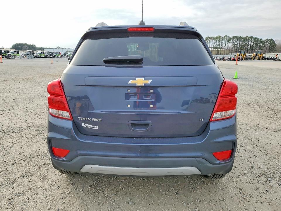 2019 Chevrolet Trax VIN 3GNCJPSBXKL295915 COPART salvage auction — SIDE, Nc - Unregisterable Cert Of Title, sold $2,050 on 2026-07-09 (photo 6)
