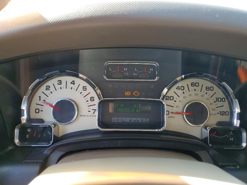 2007 Ford Expedition VIN 1FMFU17547LA71454 COPART salvage auction — NORMAL WEAR, MI - CERTIFICATE OF TITLE, sold $725 on 2026-07-02 (photo 9)