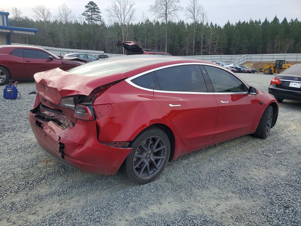 2018 Tesla Model 3 VIN 5YJ3E1EA3JF058533 COPART salvage auction — REAR END, Nc - Salvage Certificate Of Title, sold $4,050 on 2026-07-02 (photo 3)
