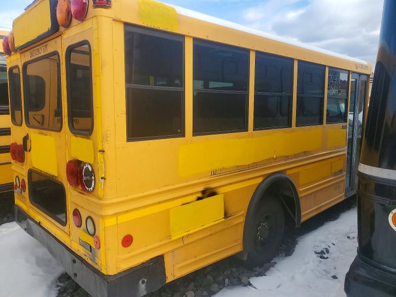2009 Chevrolet Bus VIN 1GBHG316391114296 COPART salvage auction — NORMAL WEAR, NY - CERTIFICATE OF TITLE, sold $2,500 on 2026-07-09 (photo 4)