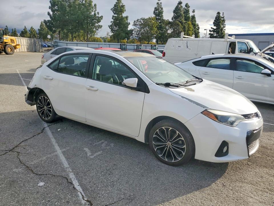 2015 Toyota Corolla VIN 5YFBURHE1FP347031 COPART salvage auction — REAR END, Id - Salvage Certificate Of Title, sold $200 on 2026-07-28 (photo 4)