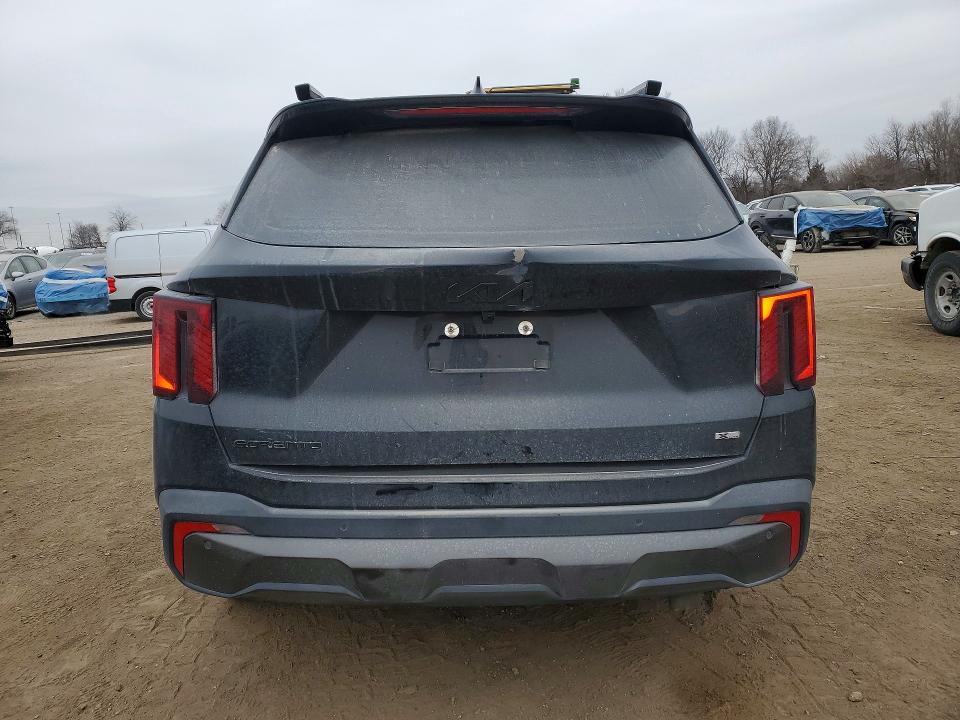 2025 Kia Sorento VIN 5XYRKDJF3SG334273 COPART salvage auction — SIDE, Ia - Cert Of Title-Salvage Title, sold $12,600 on 2026-07-17 (photo 6)