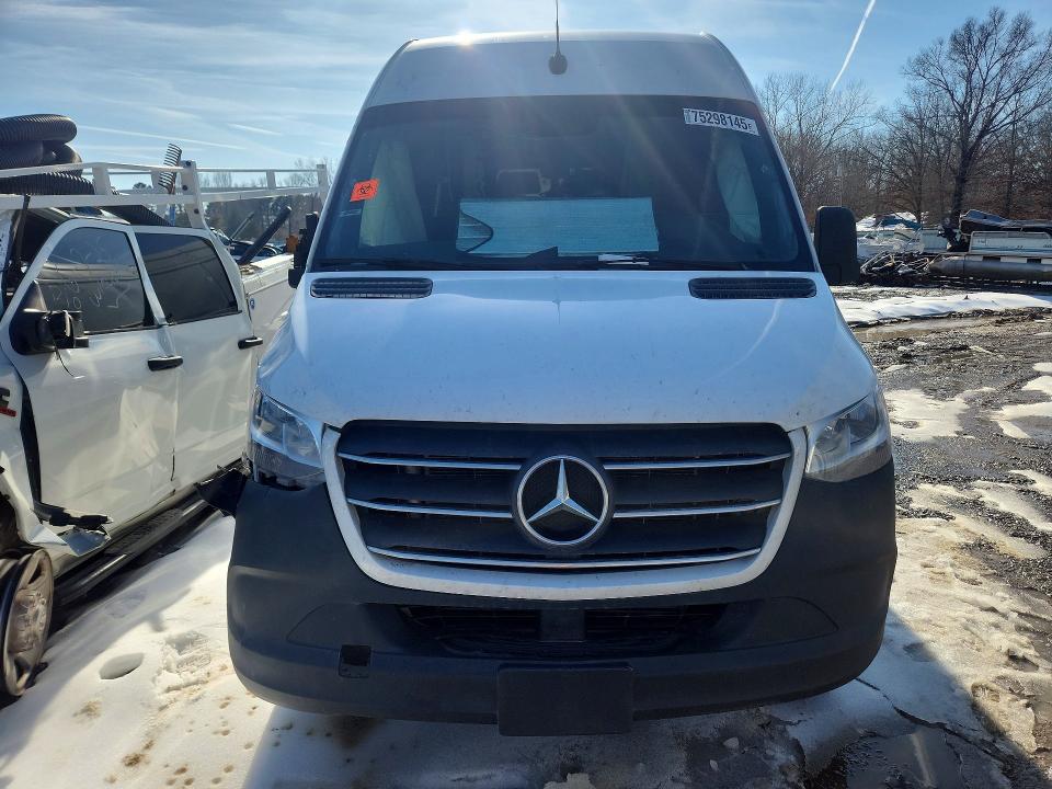 2023 Mercedes-benz Sprinter VIN W1Y40CHY0PT142060 COPART salvage auction — SIDE, Mi - Scrap Certificate Of Title, sold $875 on 2026-07-20 (photo 5)