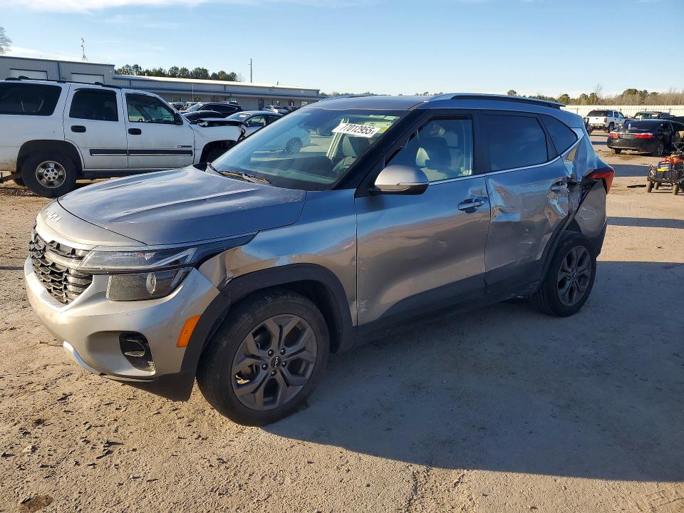 2024 Kia Seltos VIN KNDEU2AA4R7498379 COPART salvage auction — REAR END, Sc - Cert Of Title-Salvage, sold $4,250 on 2026-07-06 (photo 1)