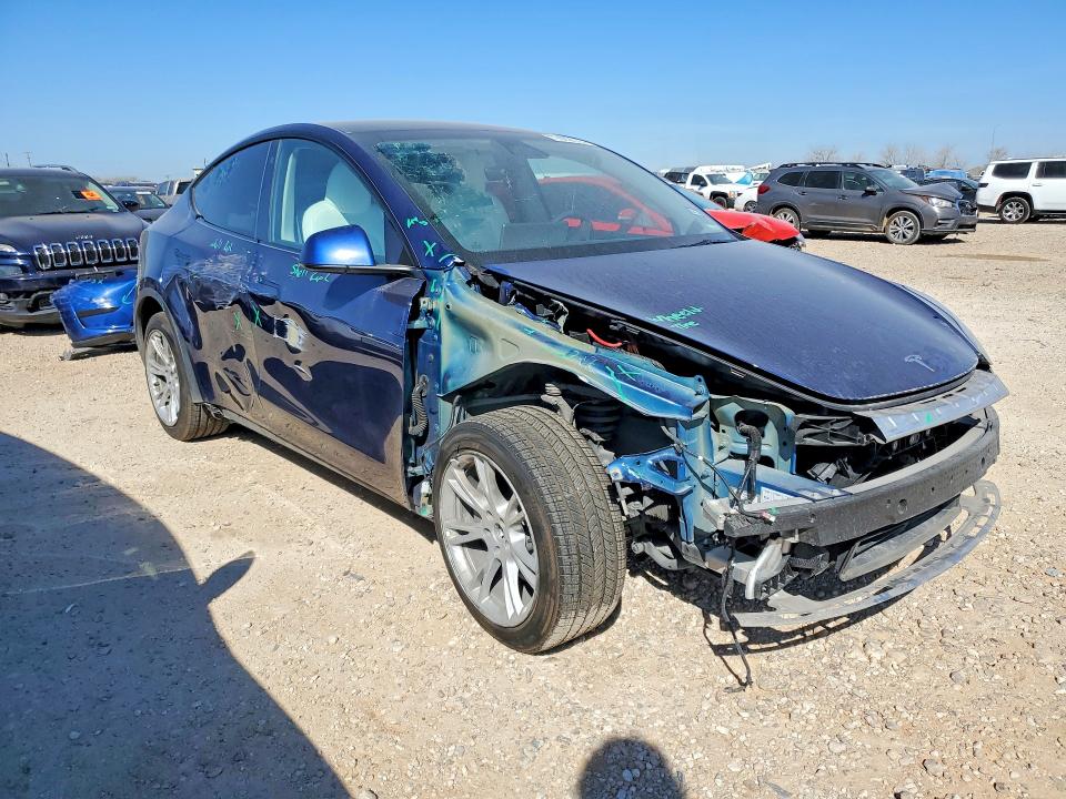 2023 Tesla Model y VIN 7SAYGDEE3PA095255 COPART salvage auction — FRONT END, Id - Salvage Certificate Of Title, sold $9,700 on 2026-07-09 (photo 4)