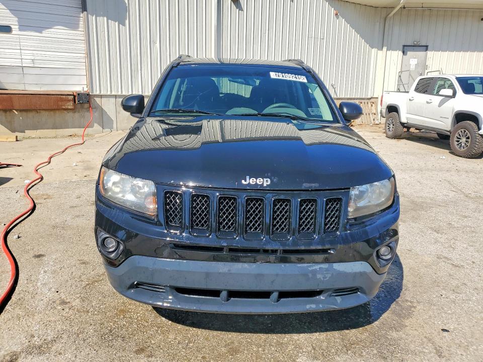 2014 Jeep Compass VIN 1C4NJCBA9ED844810 COPART salvage auction — MINOR DENT/SCRATCHES, In - Certificate Of Title (P), sold $375 on 2026-07-02 (photo 5)