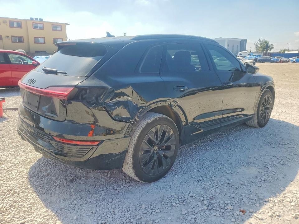 2024 Audi Q8 VIN WA16AAGE5RB017919 COPART salvage auction — REAR END, Other, sold $32,250 on 2026-07-21 (photo 3)
