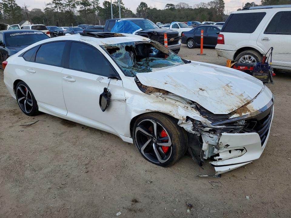 2019 Honda Accord VIN 1HGCV2F38KA033953 COPART salvage auction — ROLLOVER, La - Cert Of Title-Salvage, sold $2,550 on 2026-07-02 (photo 4)
