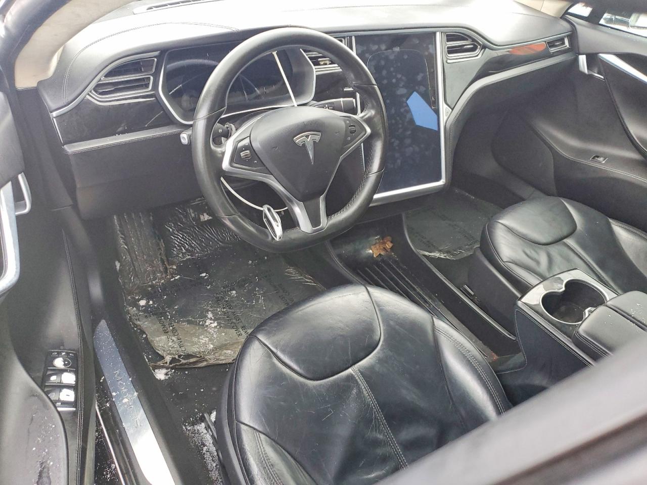 2015 Tesla Model s VIN 5YJSA1E27FF119731 COPART salvage auction — Rear End, IL - SALVAGE CERTIFICATE, sold $2,800 on 2026-04-08 (photo 8)