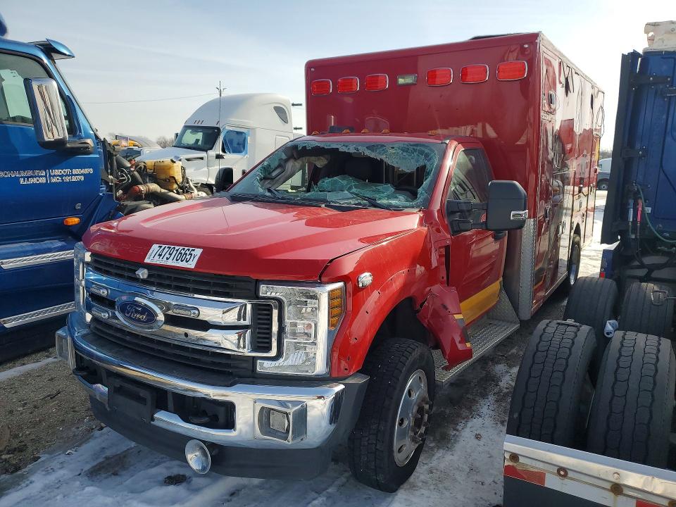 2019 Ford F-550 VIN 1FDUF5HT1KEC16047 COPART salvage auction — ROLLOVER, In - Cert Of Title-Salvage Title, sold $26,250 on 2026-07-21 (photo 1)