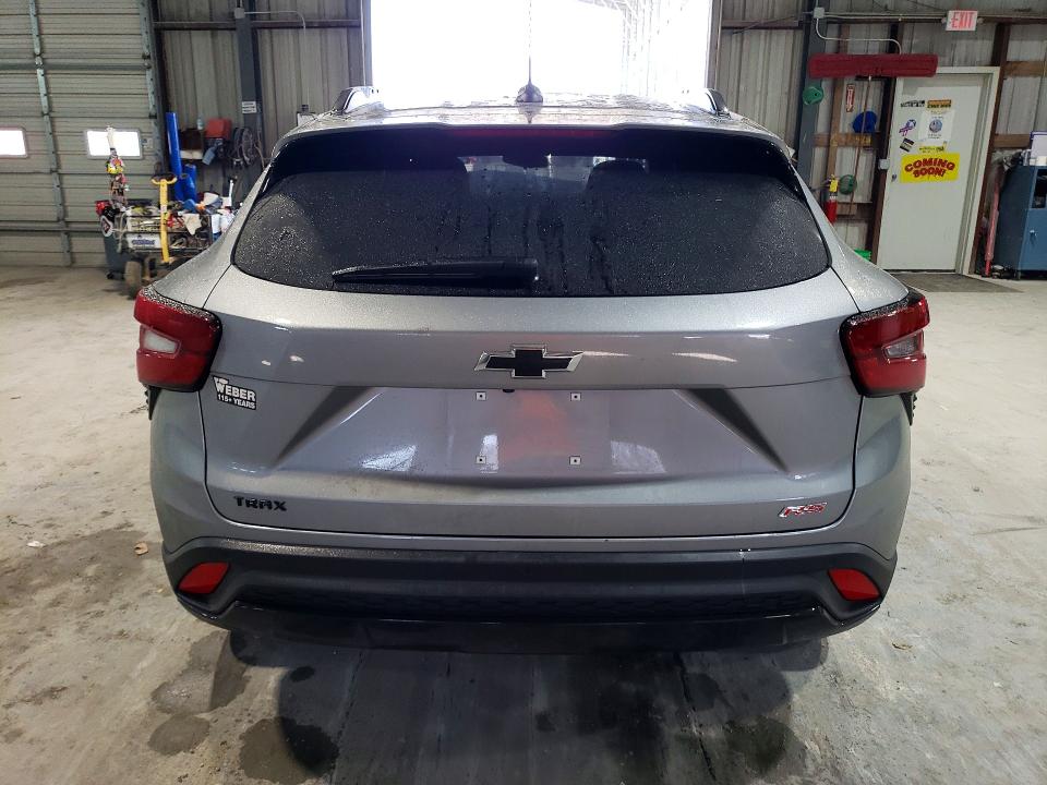 2025 Chevrolet Trax VIN KL77LJEP0SC328230 COPART salvage auction — FRONT END, Mo - Salvage Certificate Of Title, sold $5,000 on 2026-07-28 (photo 6)