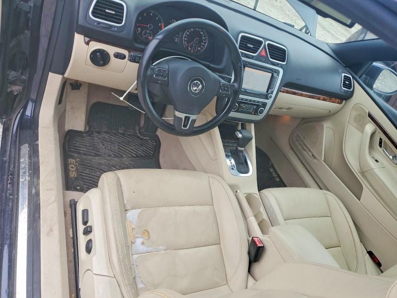 2010 Volkswagen Eos VIN WVWFA7AH3AV025838 COPART salvage auction — FRONT END, Mo - Dealer Only Clean Title (P), sold $90 on 2026-08-04 (photo 8)