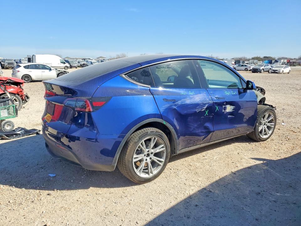 2023 Tesla Model y VIN 7SAYGDEE3PA095255 COPART salvage auction — FRONT END, Id - Salvage Certificate Of Title, sold $9,700 on 2026-07-09 (photo 3)
