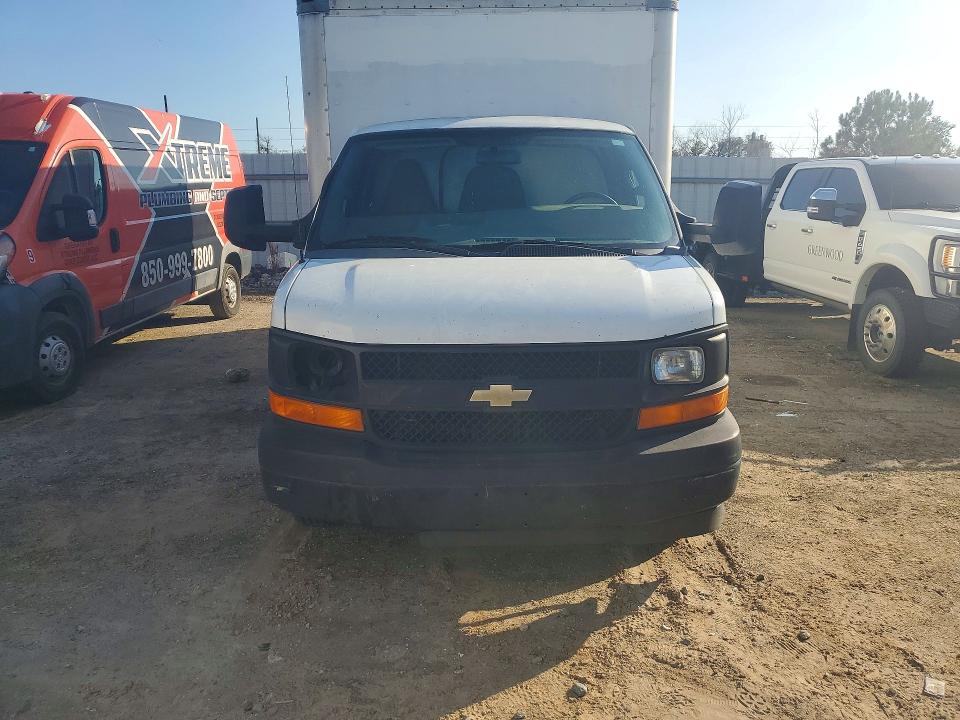 2017 Chevrolet Express 3500 VIN 1HA3GTCG0HN009424 COPART salvage auction — UNDERCARRIAGE, OH - CERTIFICATE OF TITLE, sold $225 on 2026-07-09 (photo 5)
