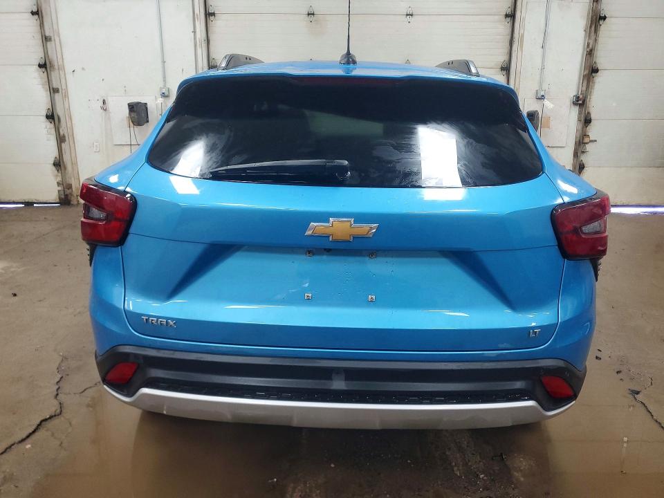2025 Chevrolet Trax VIN KL77LHEP6SC035215 COPART salvage auction — FRONT END, Mi - Certificate Of Title, sold $2,850 on 2026-07-14 (photo 6)