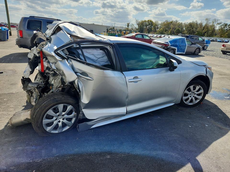 2021 Toyota Corolla VIN 5YFEPMAEXMP156707 COPART salvage auction — REAR END, Fl - Certificate Of Destruction, sold $2,100 on 2026-07-29 (photo 3)