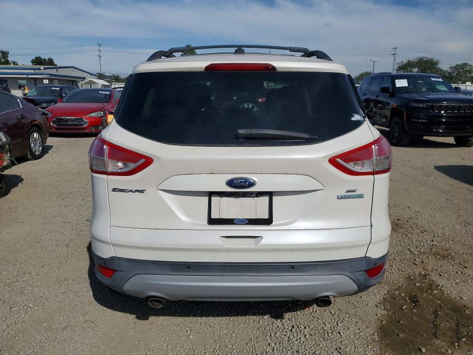2014 Ford Escape VIN 1FMCU0GX2EUB16204 COPART salvage auction — FRONT END, Ca - Dis/Dlr/Exp App For Dup Clean, sold $1,000 on 2026-07-10 (photo 6)