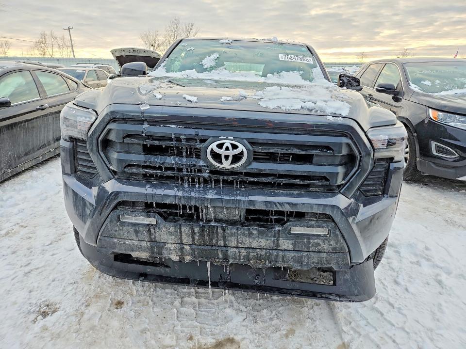 2025 Toyota Tacoma VIN 3TMLB5JN8SM207931 COPART salvage auction — REAR END, MI - CERTIFICATE OF TITLE, sold $12,600 on 2026-07-30 (photo 5)